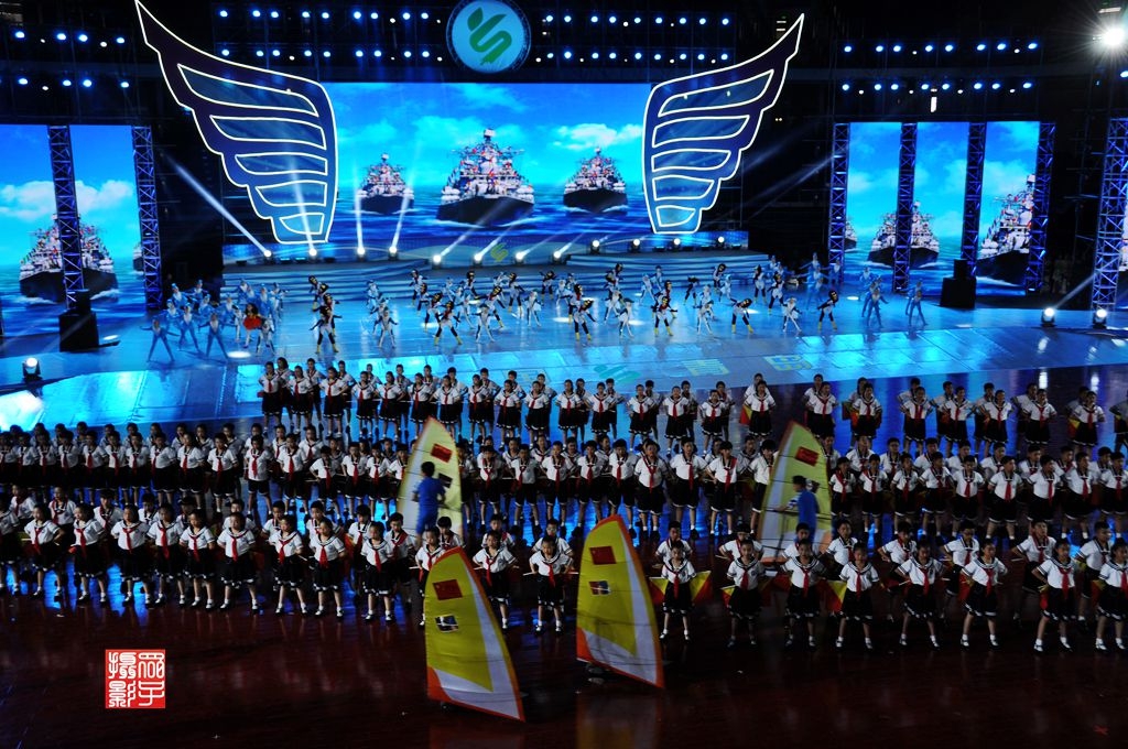 青島燈光音響租賃,青島演出設(shè)備租賃,青島LED屏租賃,青島舞美制作搭建